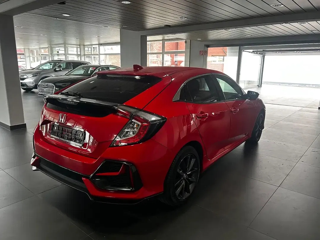 Honda Civic - Thumbnail 4