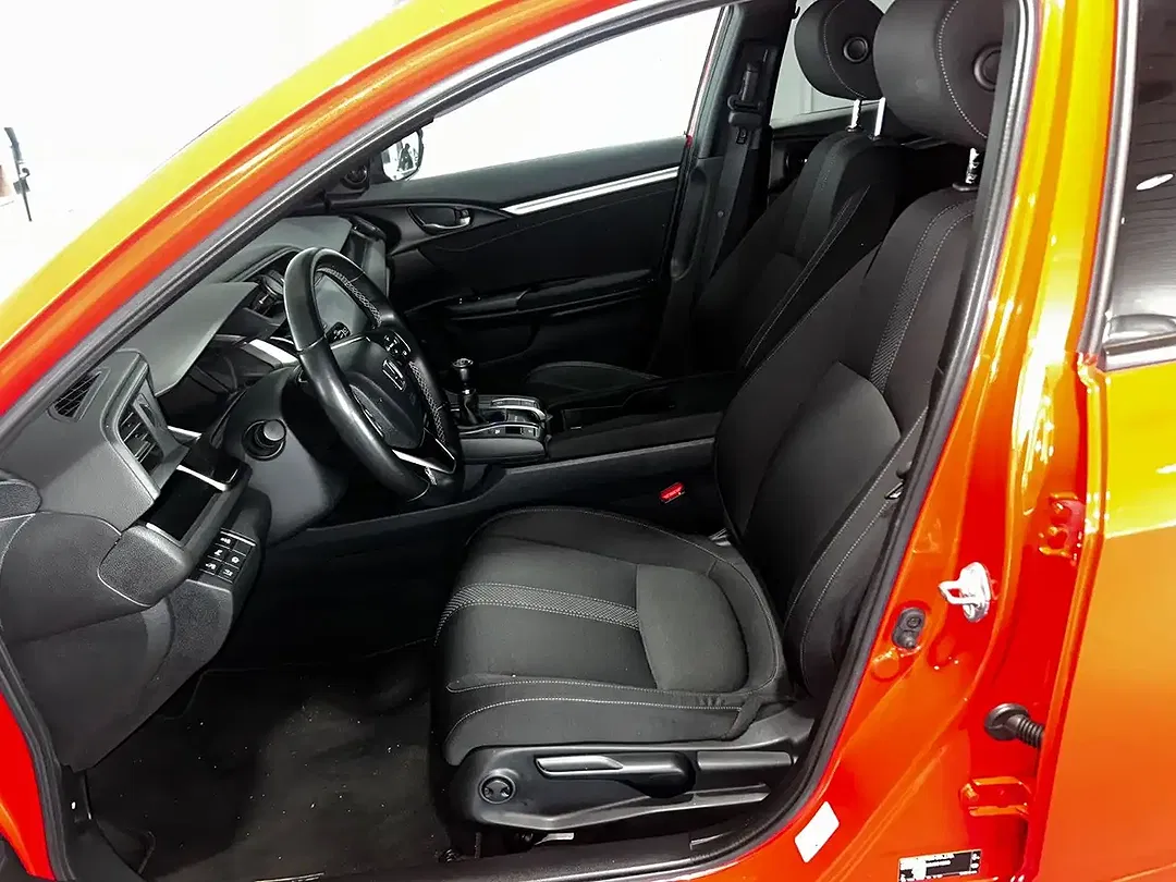 Honda Civic - Thumbnail 9