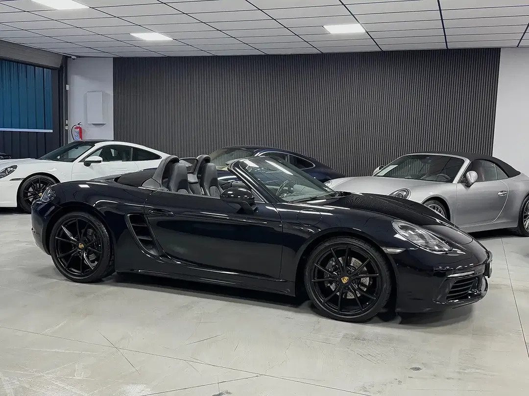 Porsche Boxster - Thumbnail 7