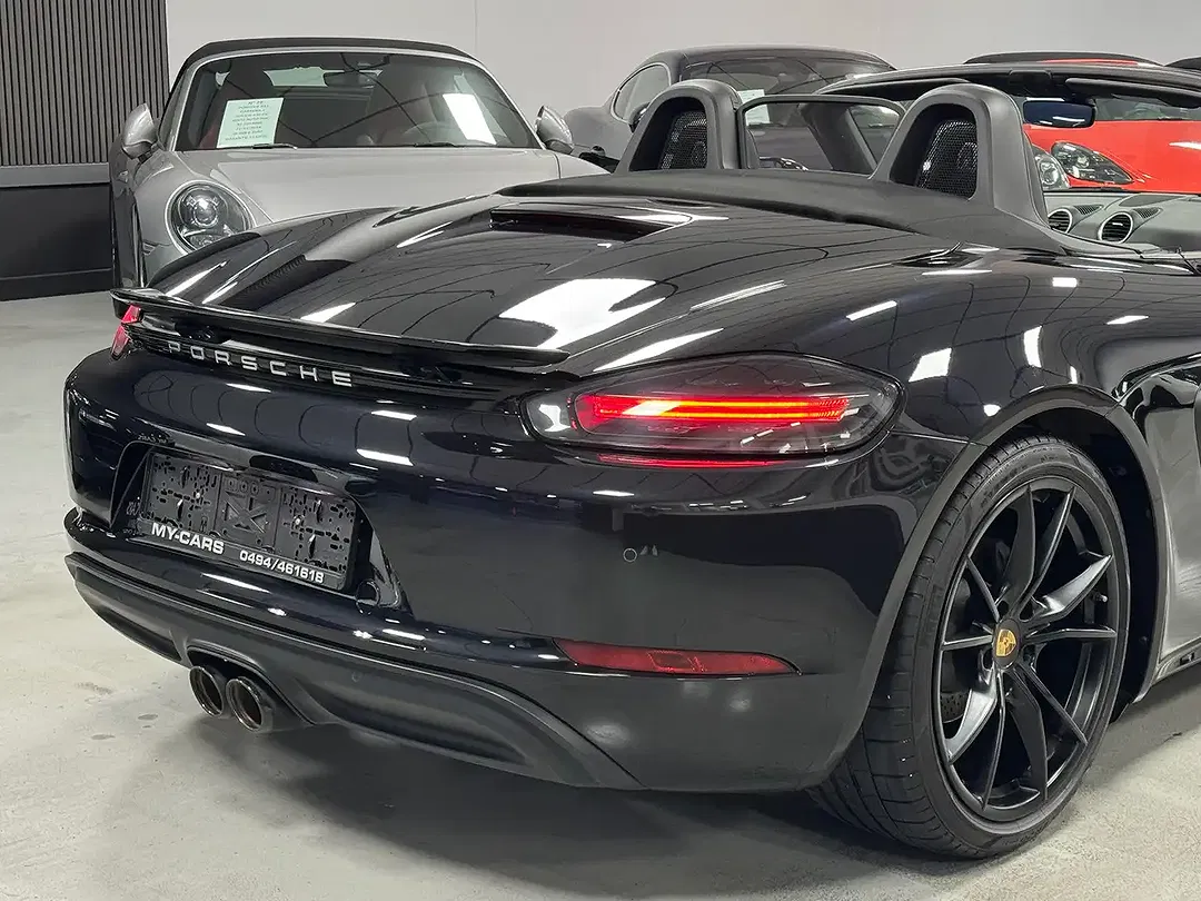 Porsche Boxster - Thumbnail 8