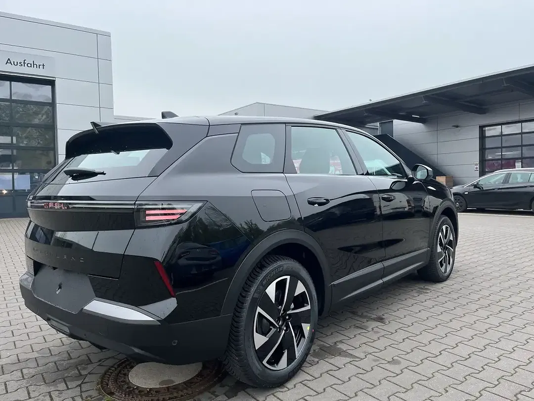 Opel Grandland - Thumbnail 3