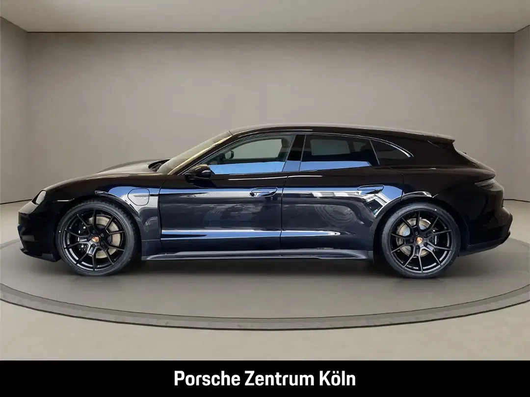 Porsche Taycan - Thumbnail 2