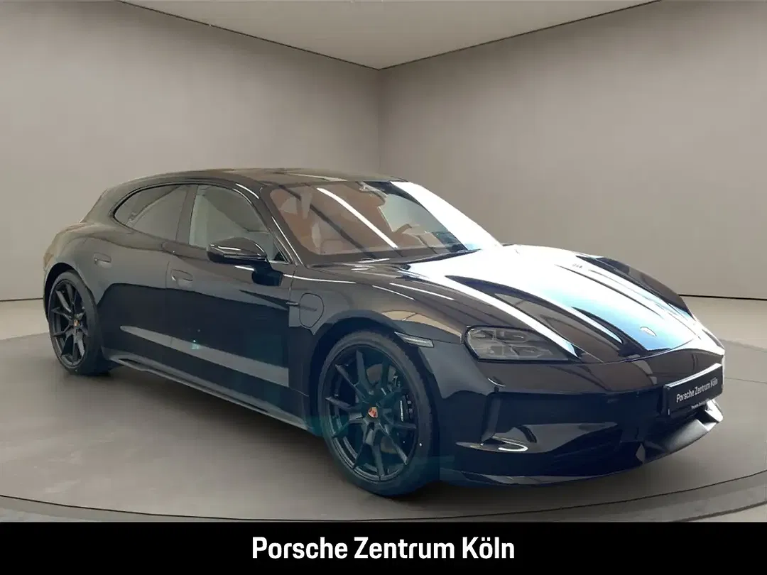 Porsche Taycan - Thumbnail 7
