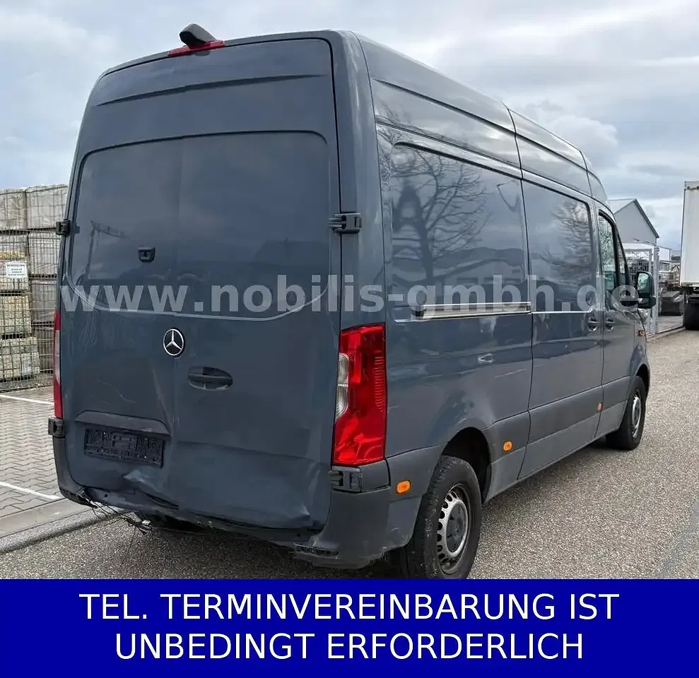 Mercedes-Benz Sprinter - Thumbnail 3