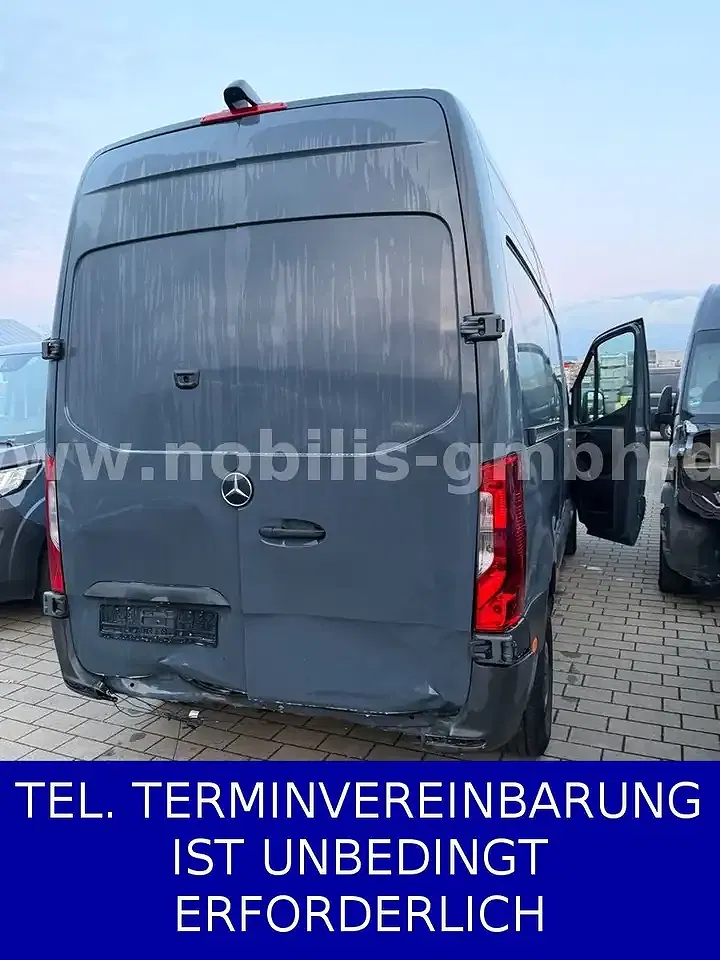 Mercedes-Benz Sprinter - Thumbnail 9