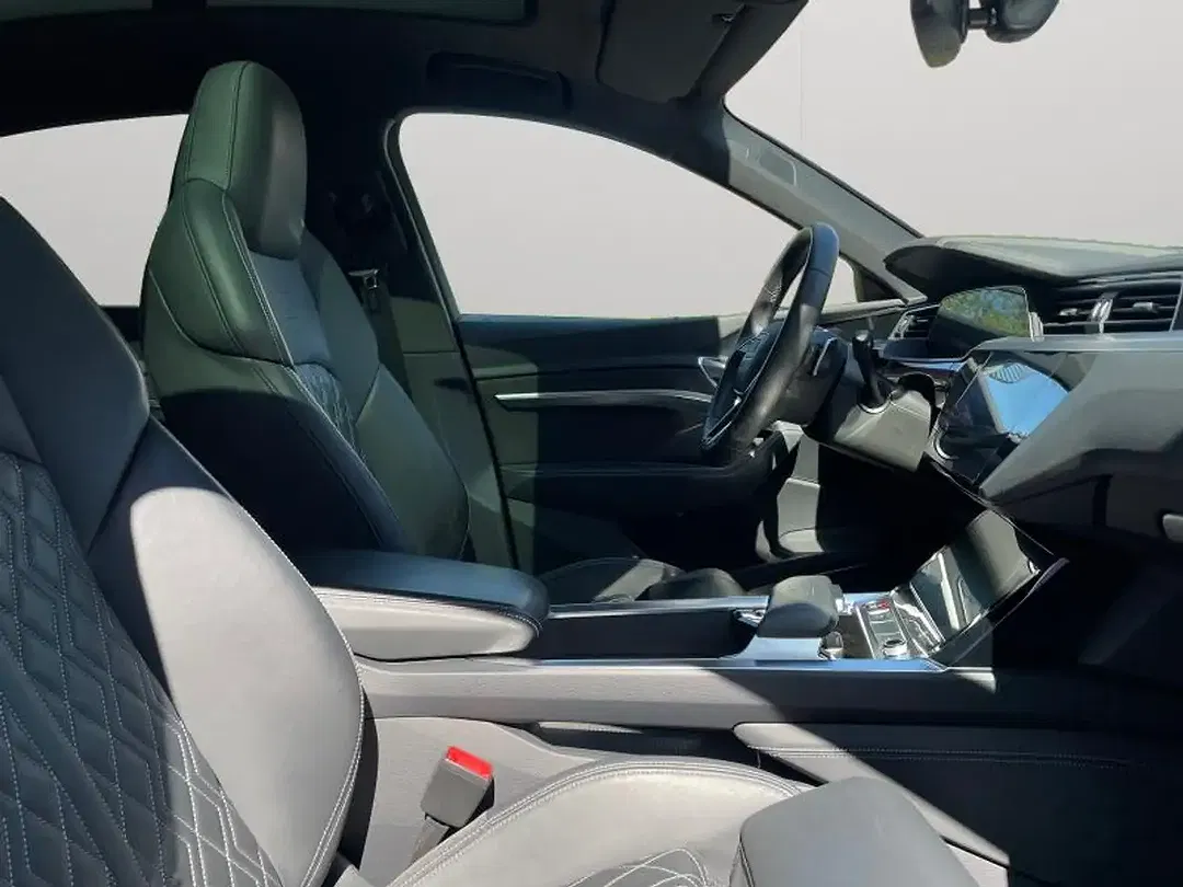 Audi SQ8 e-tron - Thumbnail 10