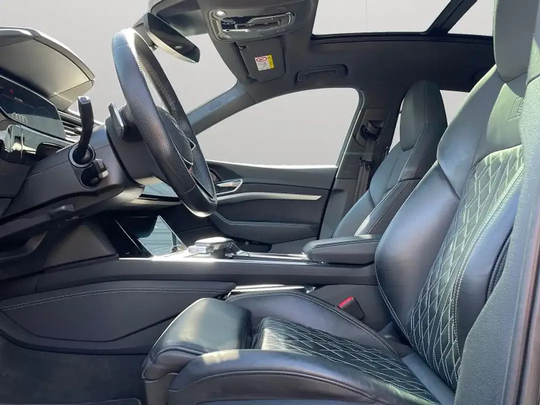 Audi SQ8 e-tron - Thumbnail 12