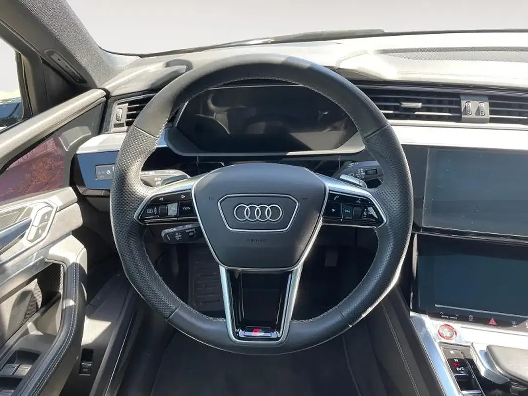 Audi SQ8 e-tron - Thumbnail 14