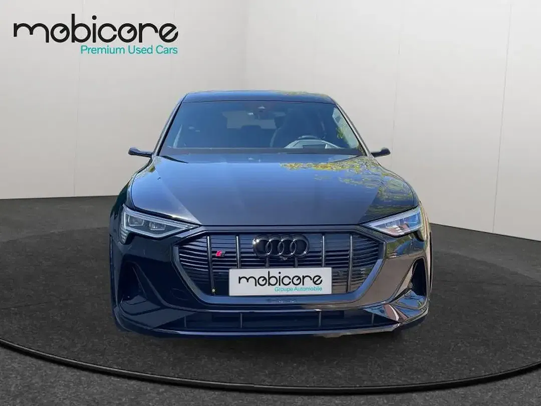 Audi SQ8 e-tron - Thumbnail 4