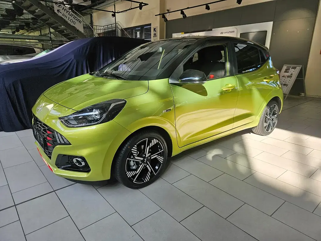 Hyundai i10 - Thumbnail 1