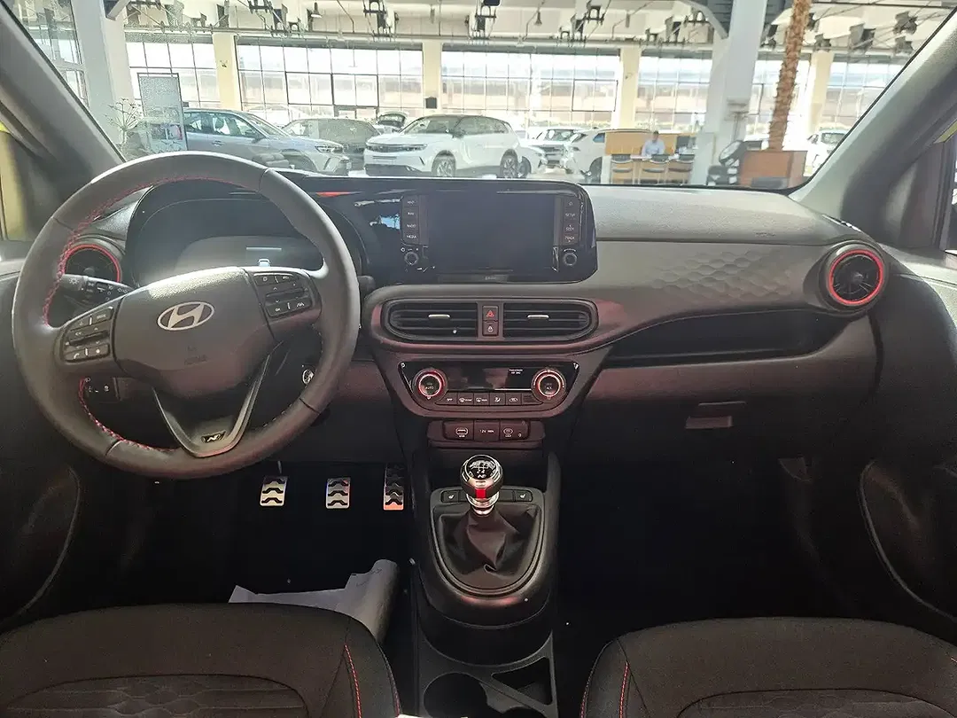 Hyundai i10 - Thumbnail 8