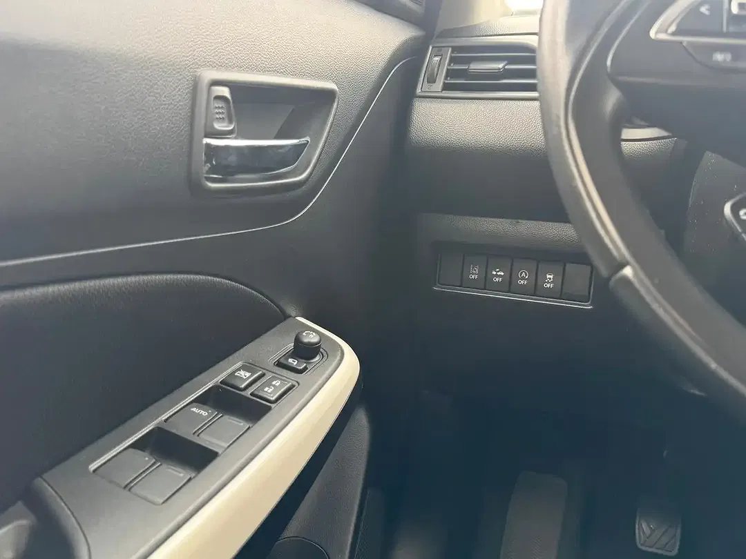 Suzuki Swift - Thumbnail 12