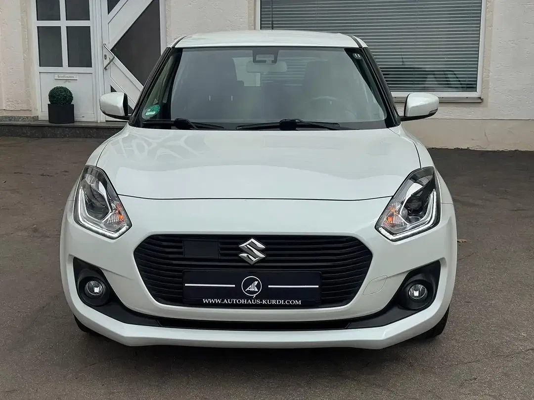 Suzuki Swift - Thumbnail 3