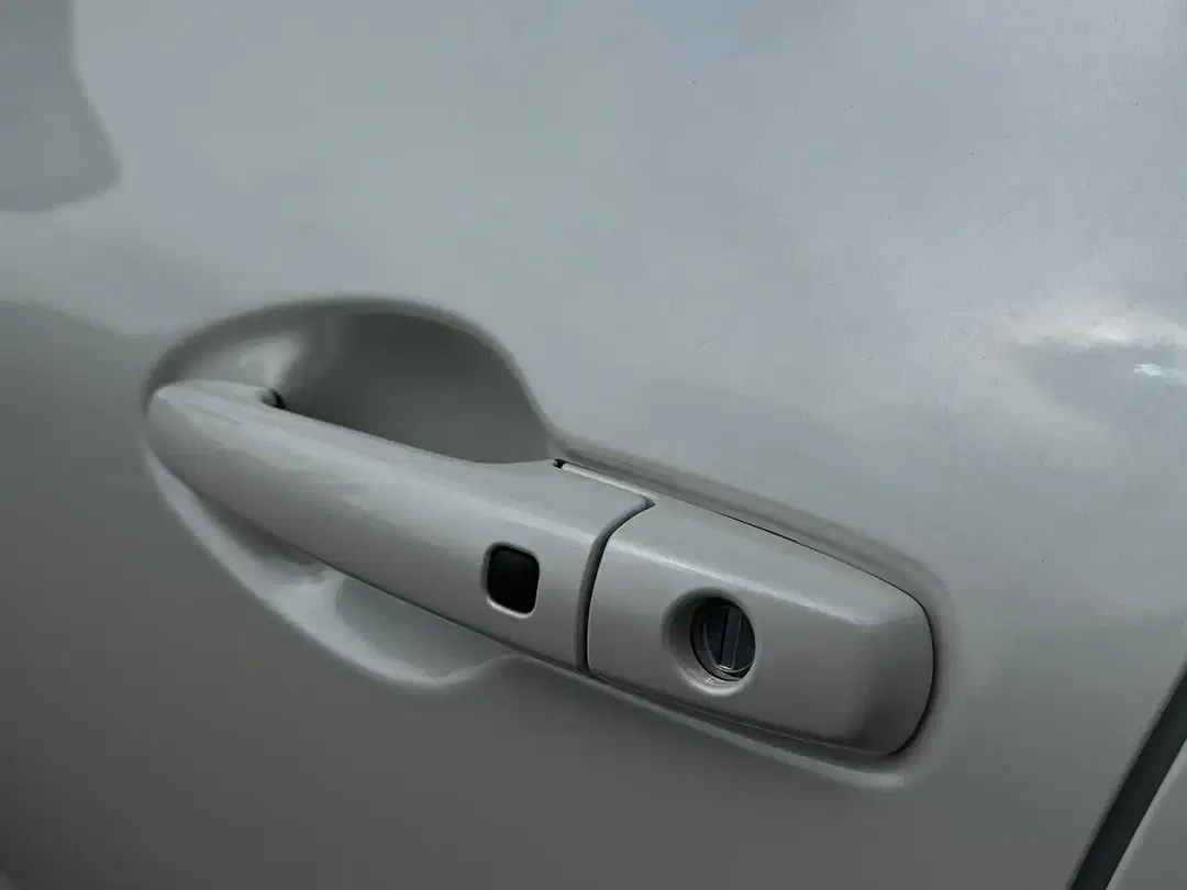 Suzuki Swift - Thumbnail 9