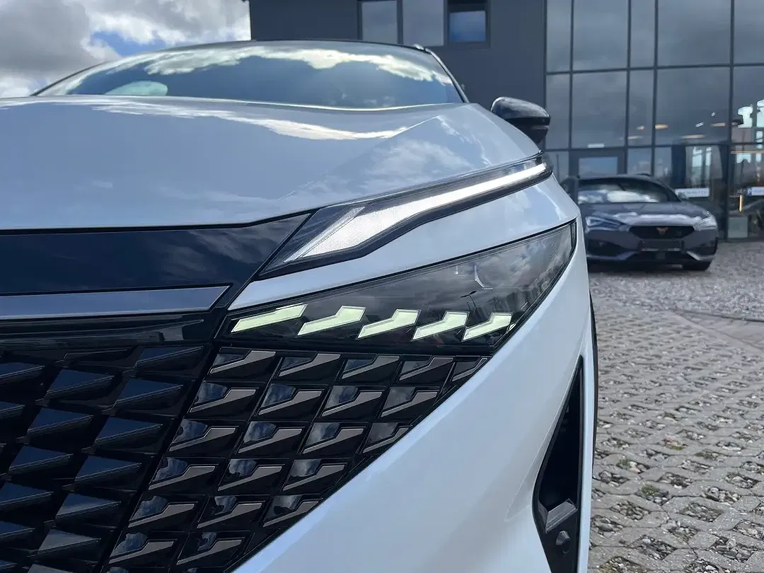 Nissan Qashqai - Thumbnail 6