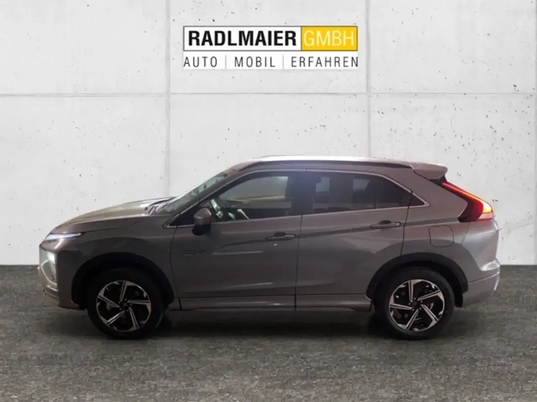 Mitsubishi Eclipse Cross - Thumbnail 2
