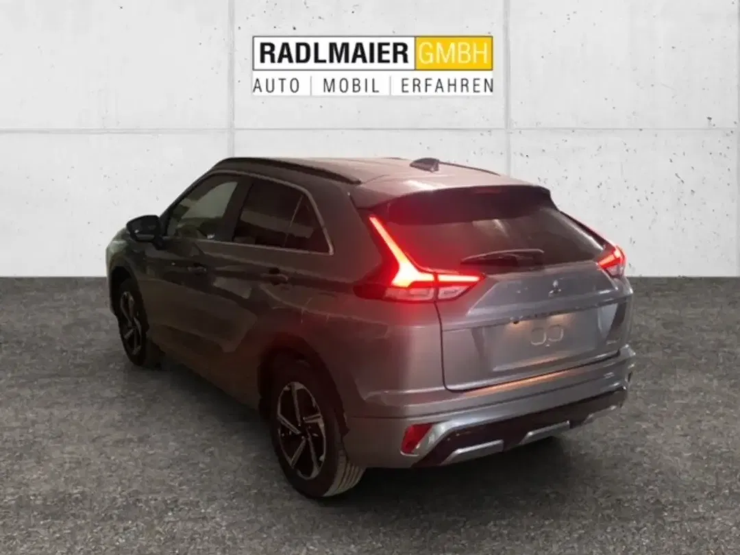 Mitsubishi Eclipse Cross - Thumbnail 3
