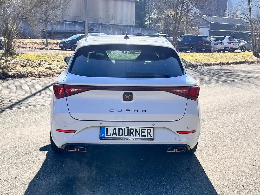 CUPRA Leon - Thumbnail 5