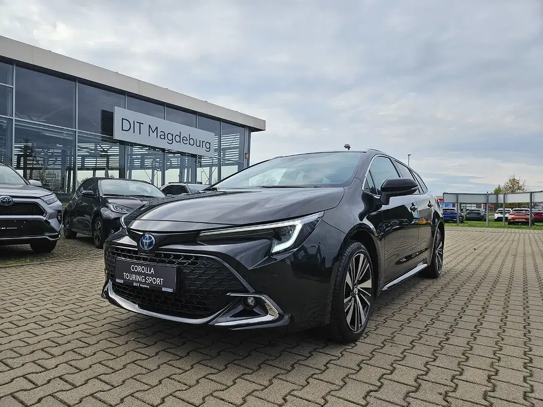 Toyota Corolla - Thumbnail 2