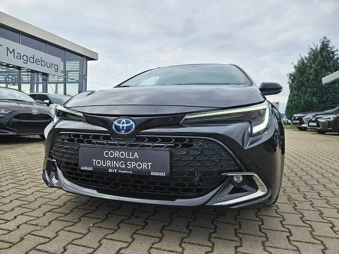 Toyota Corolla - Thumbnail 3
