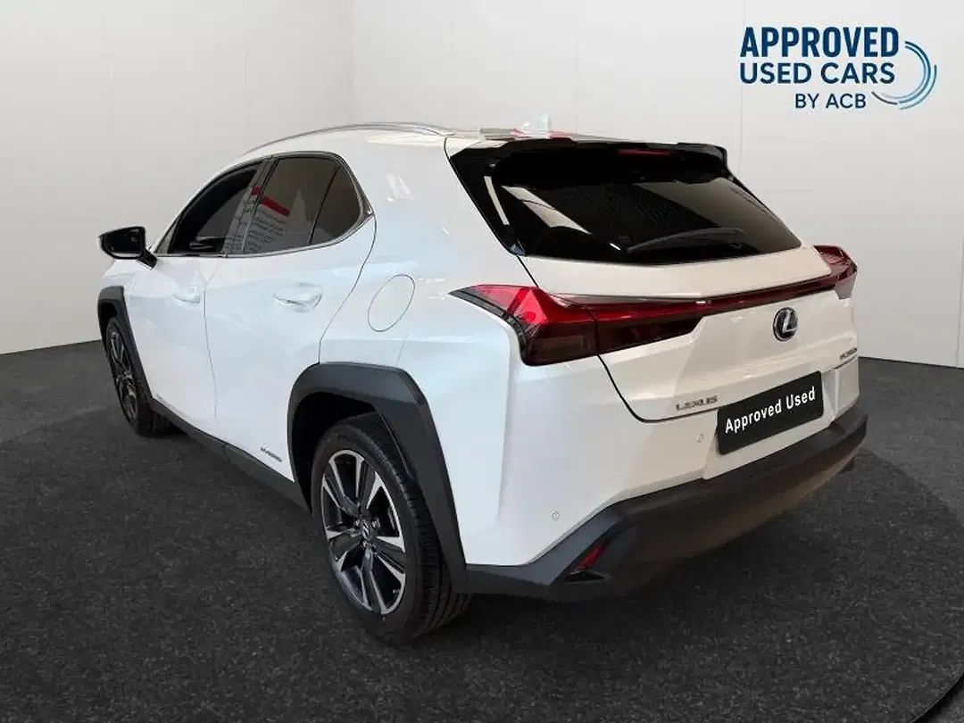 Lexus UX 250h - Thumbnail 4