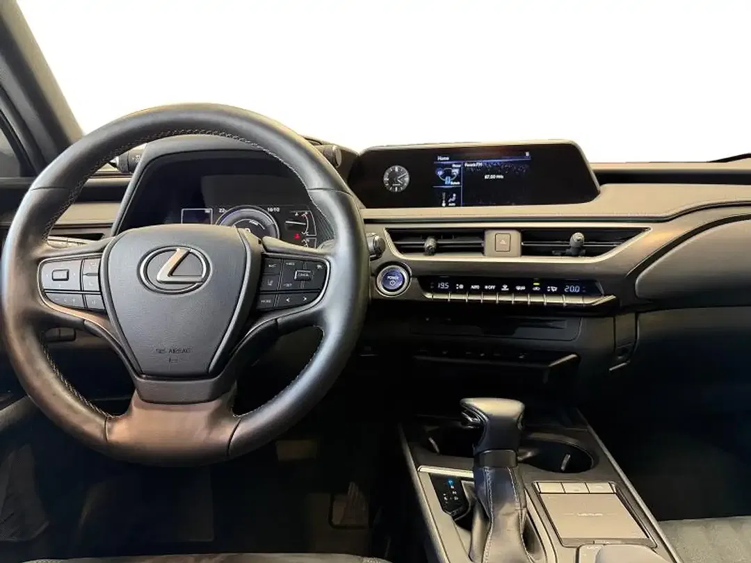 Lexus UX 250h - Thumbnail 5