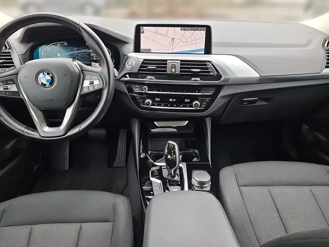 BMW X4 - Thumbnail 10