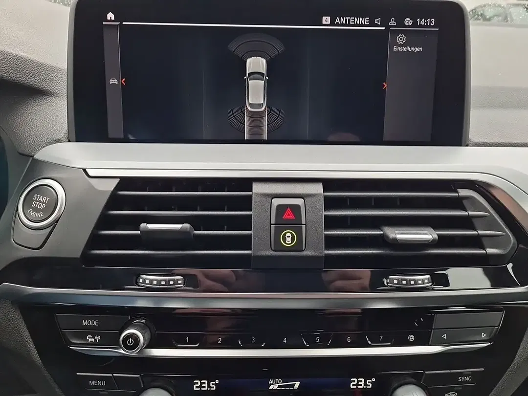 BMW X4 - Thumbnail 16