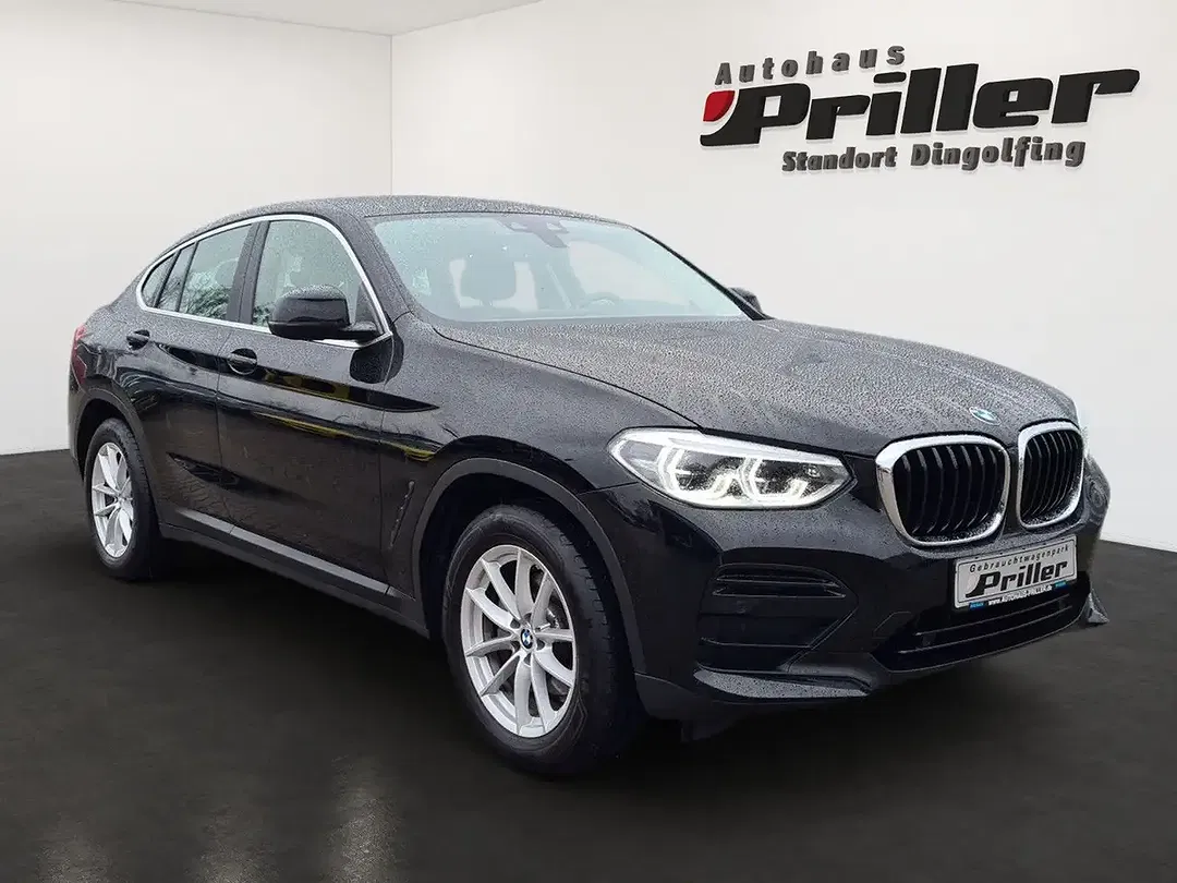 BMW X4 - Thumbnail 2