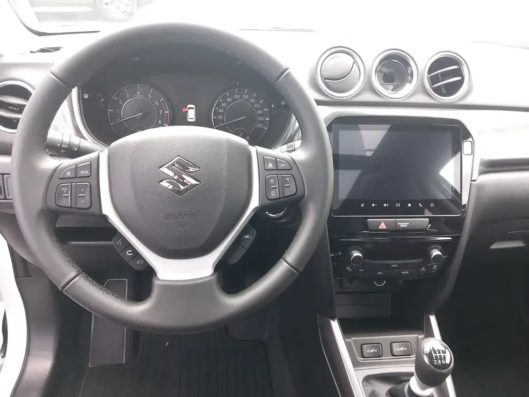 Suzuki Vitara - Thumbnail 12