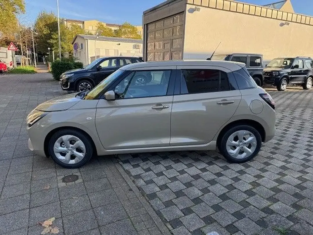 Suzuki Swift - Thumbnail 4