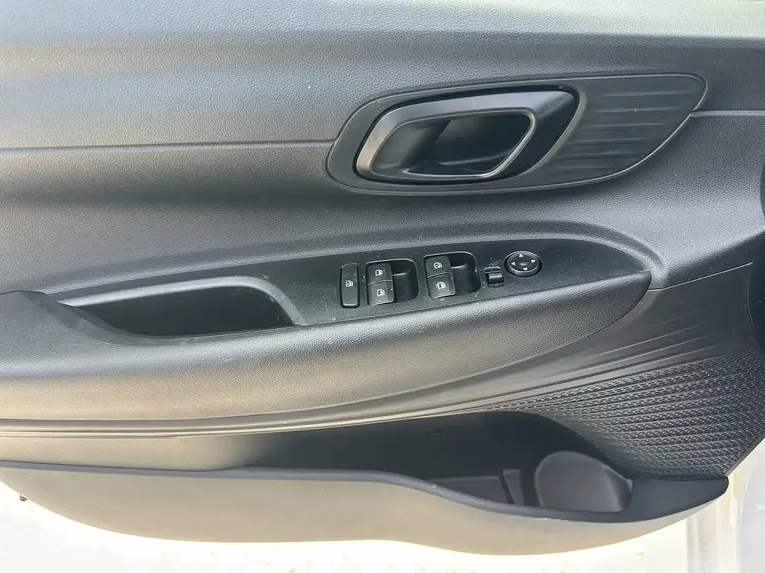 Hyundai i20 - Thumbnail 10