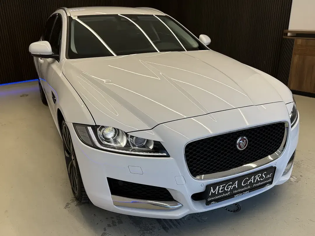 Jaguar XF - Thumbnail 5