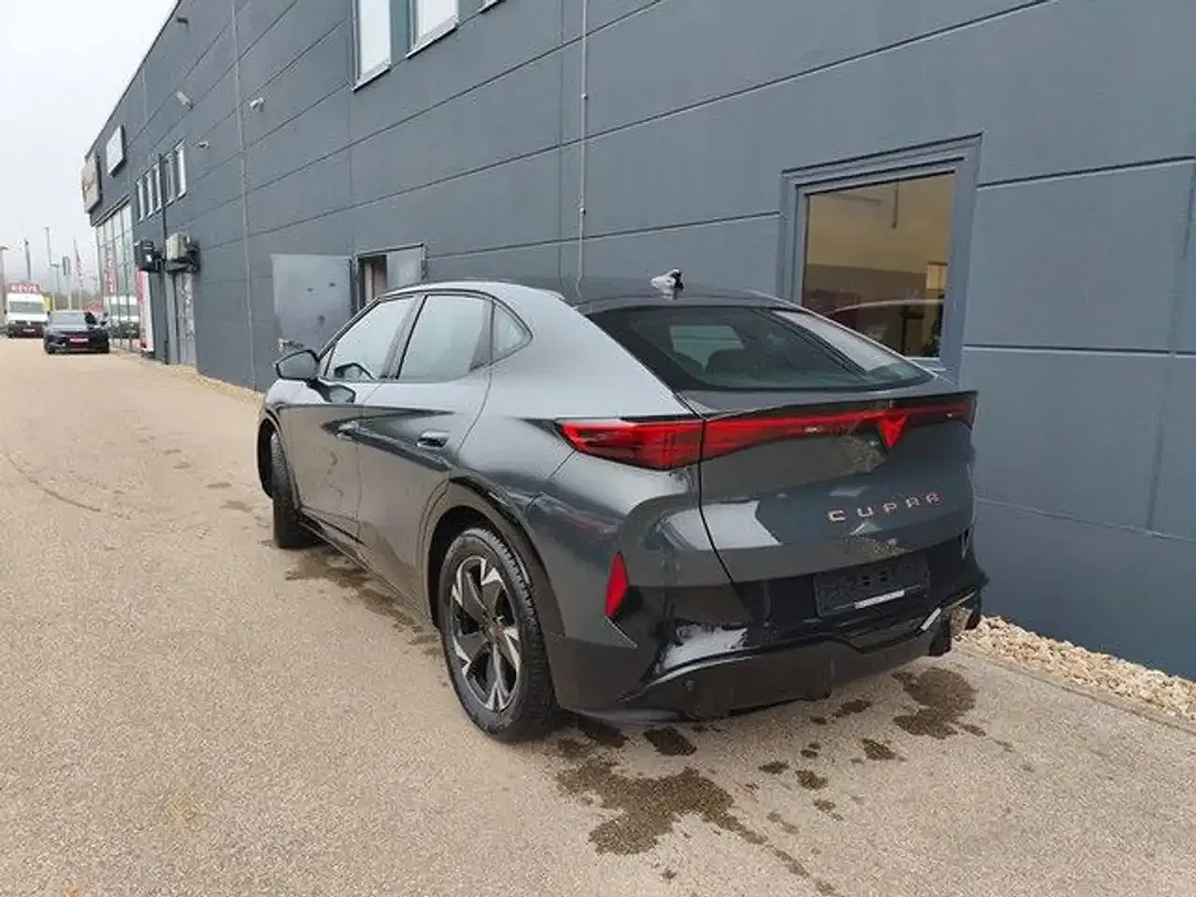 CUPRA Tavascan - Thumbnail 4