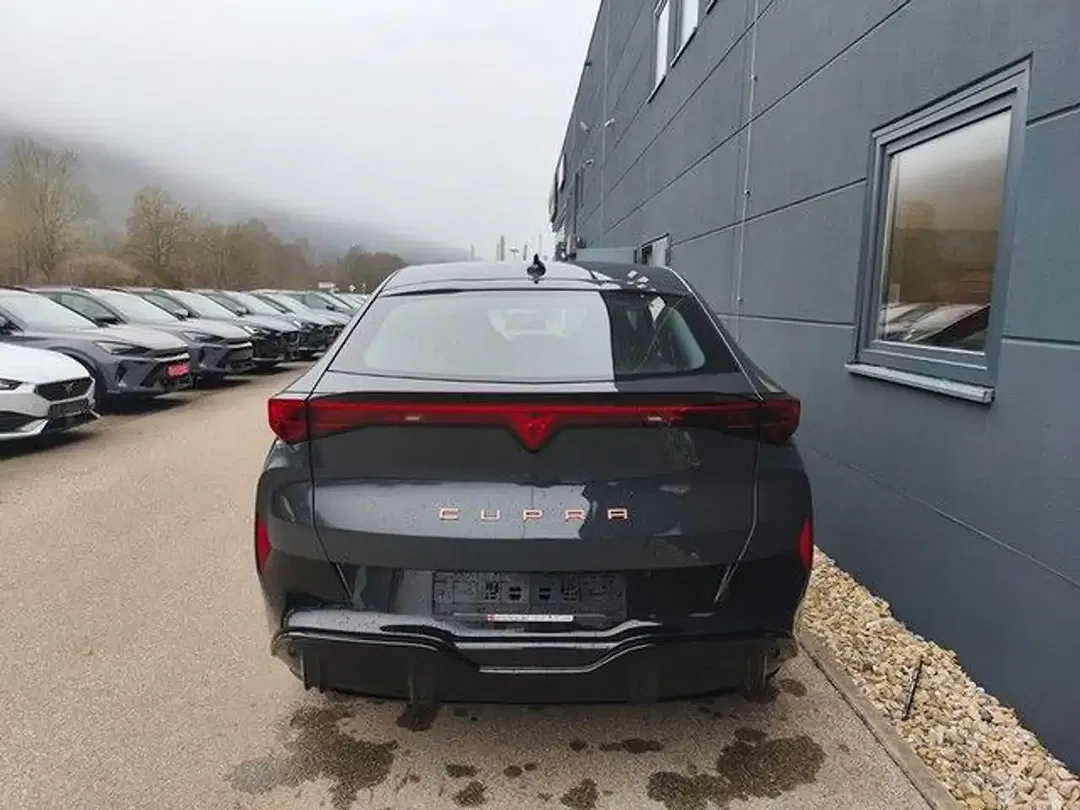 CUPRA Tavascan - Thumbnail 5