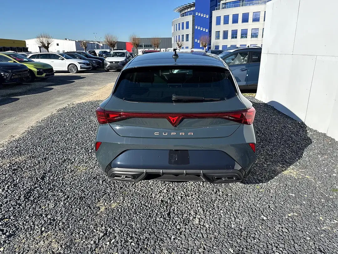 CUPRA Leon - Thumbnail 6