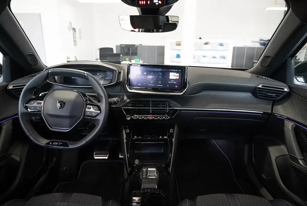 Peugeot 2008 - Thumbnail 5
