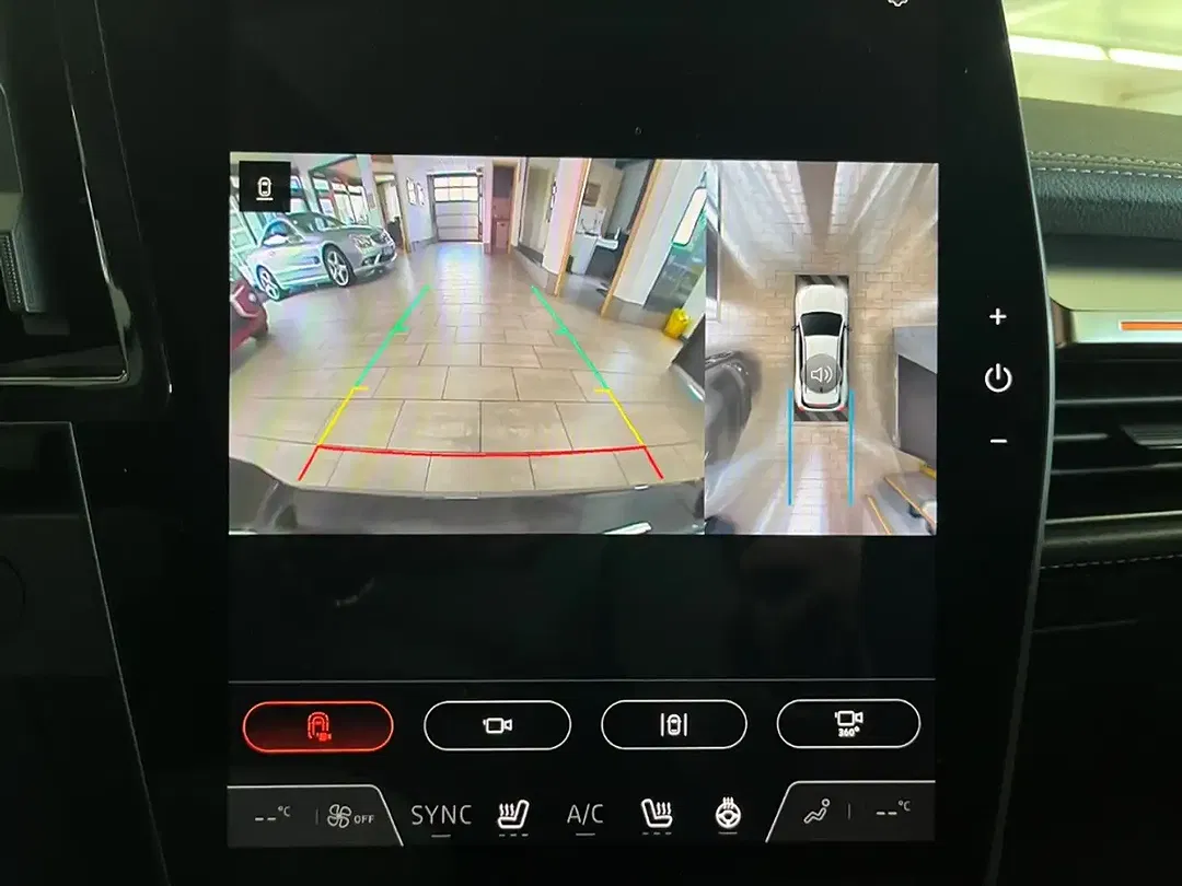 Mitsubishi Eclipse Cross - Thumbnail 12