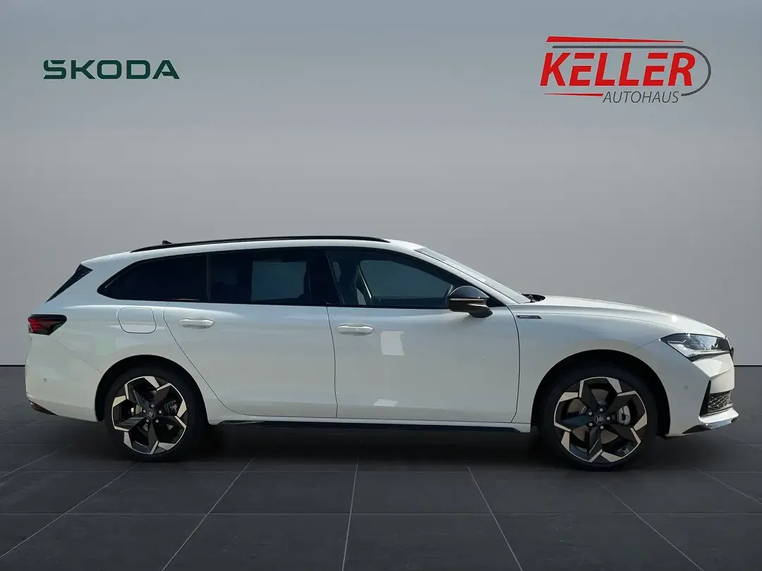 Skoda Superb - Thumbnail 4