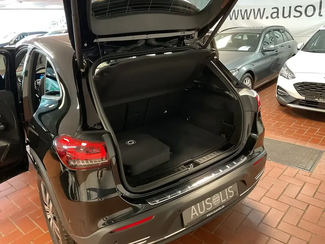 Mercedes-Benz EQA 250 - Thumbnail 7