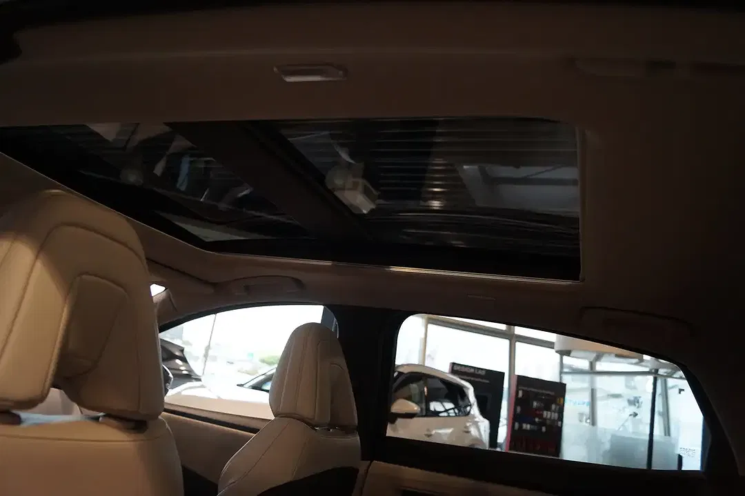 Nissan Ariya - Thumbnail 9