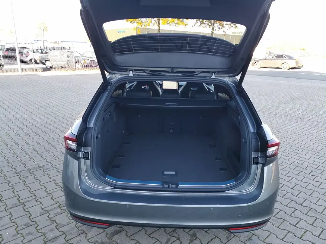 Skoda Superb - Thumbnail 8