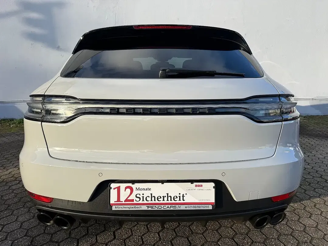 Porsche Macan - Thumbnail 4