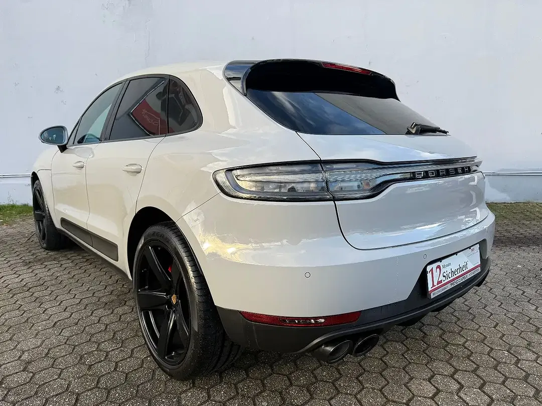 Porsche Macan - Thumbnail 5