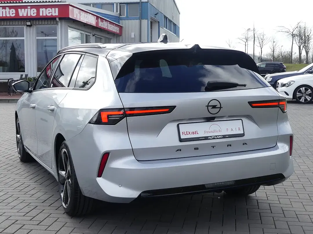 Opel Astra - Thumbnail 2