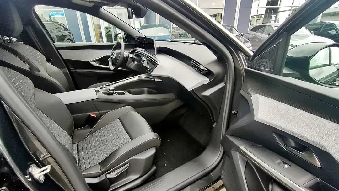 Peugeot 5008 - Thumbnail 10