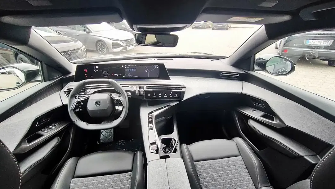 Peugeot 5008 - Thumbnail 13