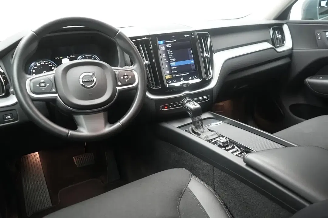Volvo XC60 - Thumbnail 13