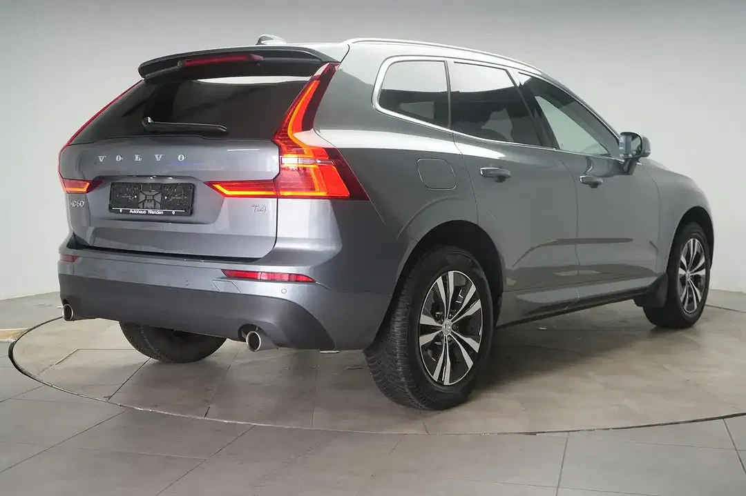 Volvo XC60 - Thumbnail 5