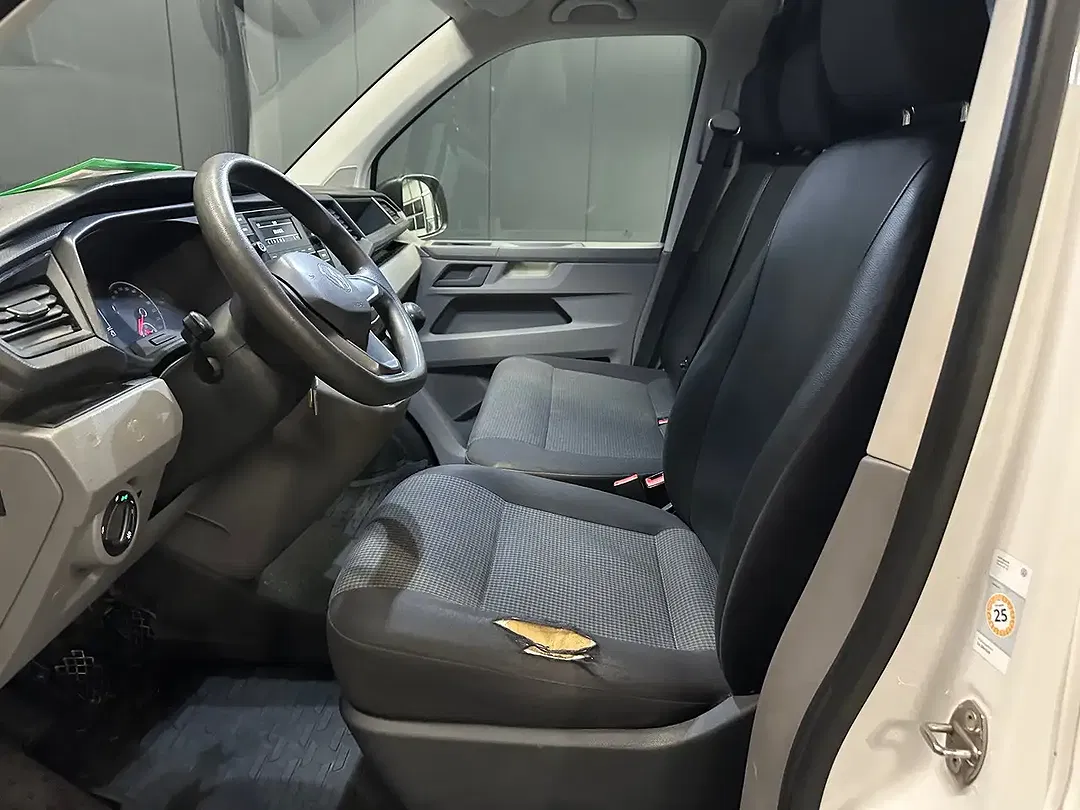 Volkswagen Transporter - Thumbnail 11